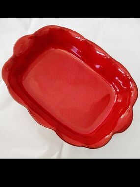 De Silva Red Scalloped Edge Casserole Pottery Dish 10.5" x 7.5" x 2.5"